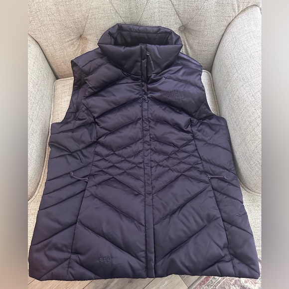 The North Face 550 Purple Puffer Vest Size M - Picture 11 of 11